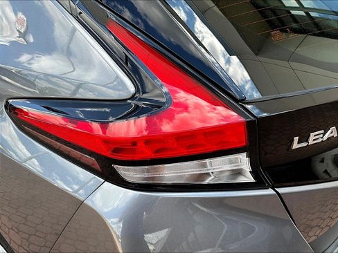 Used 2022 Nissan Leaf S FWD image 22