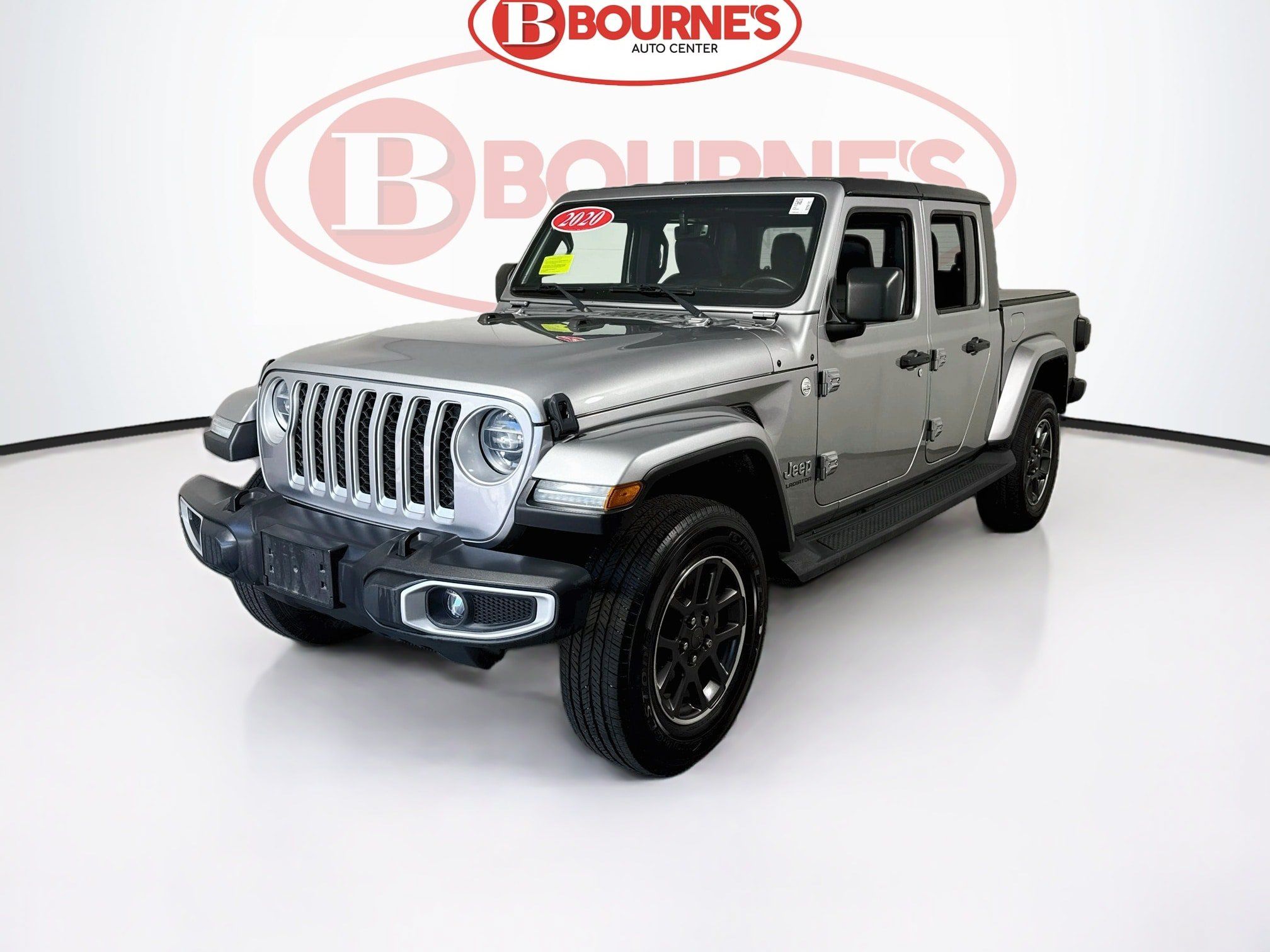 Used 2020 Jeep Gladiator Overland AWD/4WD image 6
