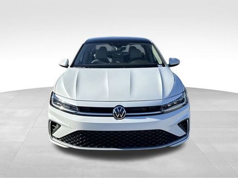New 2026 Volkswagen Jetta SE FWD image 8