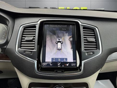 Used 2019 Volvo XC90 T6 Momentum w/ Advanced Package AWD/4WD image 32