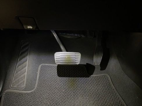 Used 2023 GMC Yukon XL Denali image 37