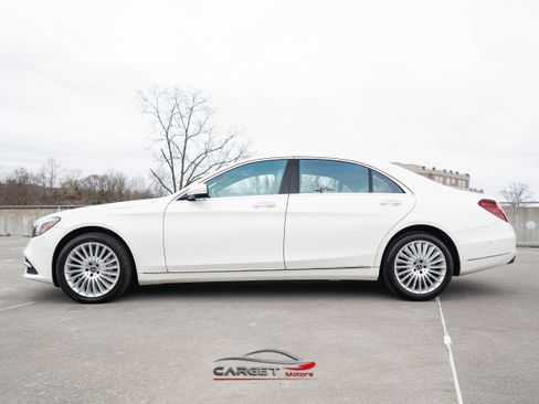 Used 2018 Mercedes-Benz S 560 Sedan image 4