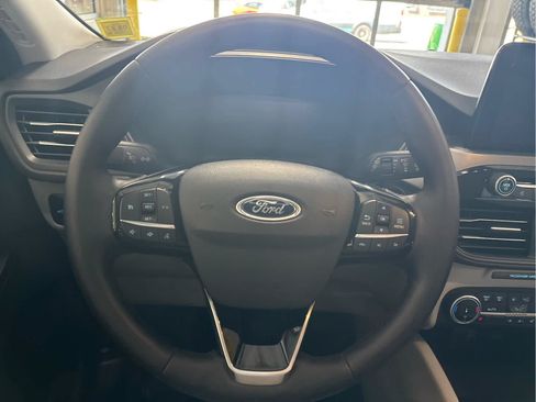 Used 2025 Ford Escape Active w/ Cold Weather Package AWD/4WD image 14