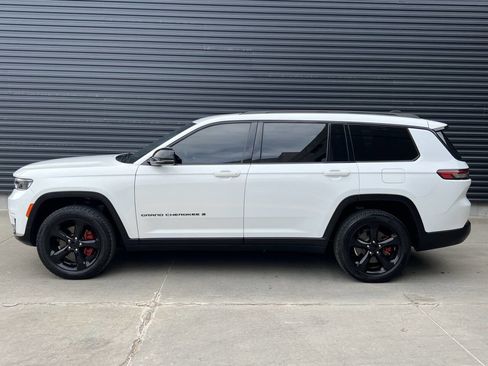 Used 2021 Jeep Grand Cherokee L Laredo image 9