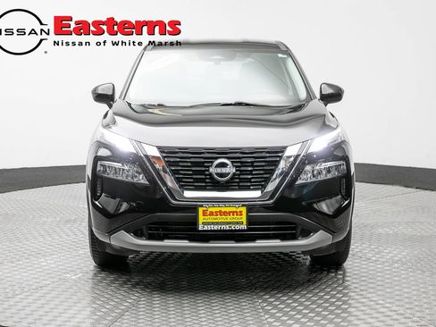 Used 2023 Nissan Rogue SV AWD/4WD image 2