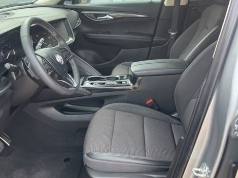 Used 2023 Buick Envision Preferred image 11