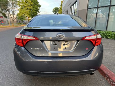 Used 2014 Toyota Corolla S w/ Driver Convenience Package FWD image 5