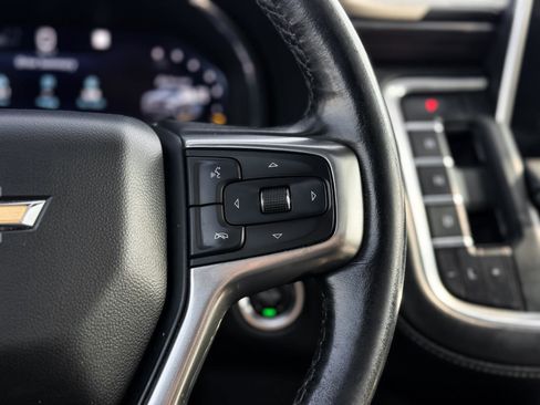 Used 2022 Chevrolet Suburban LT AWD/4WD image 14