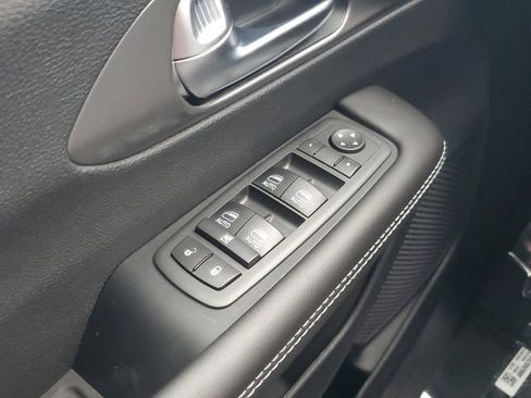 New 2026 Chrysler Pacifica Select image 29