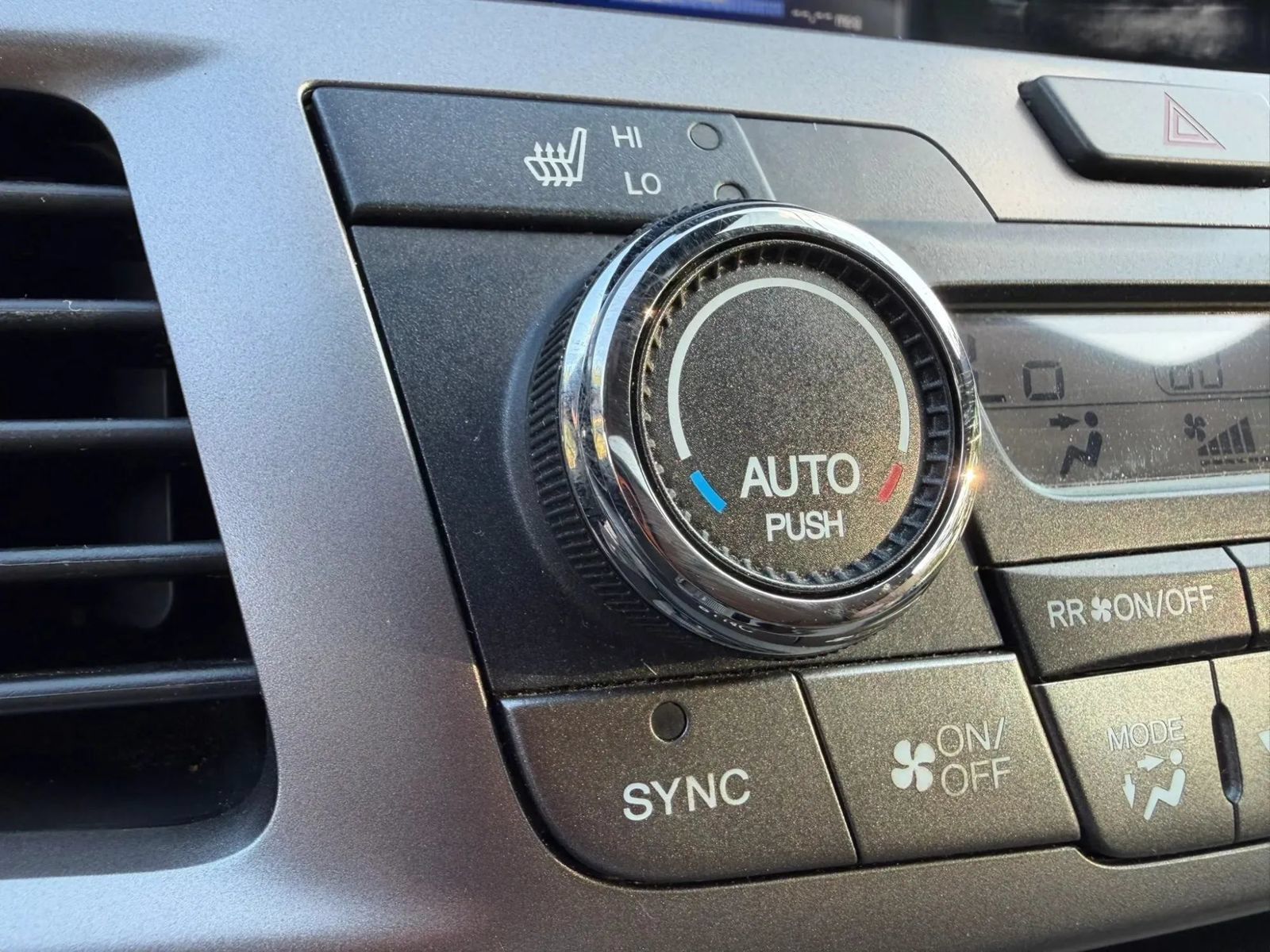 Used 2016 Honda Odyssey Touring image 15