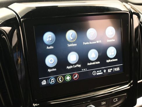Used 2023 Chevrolet Traverse LT FWD image 19