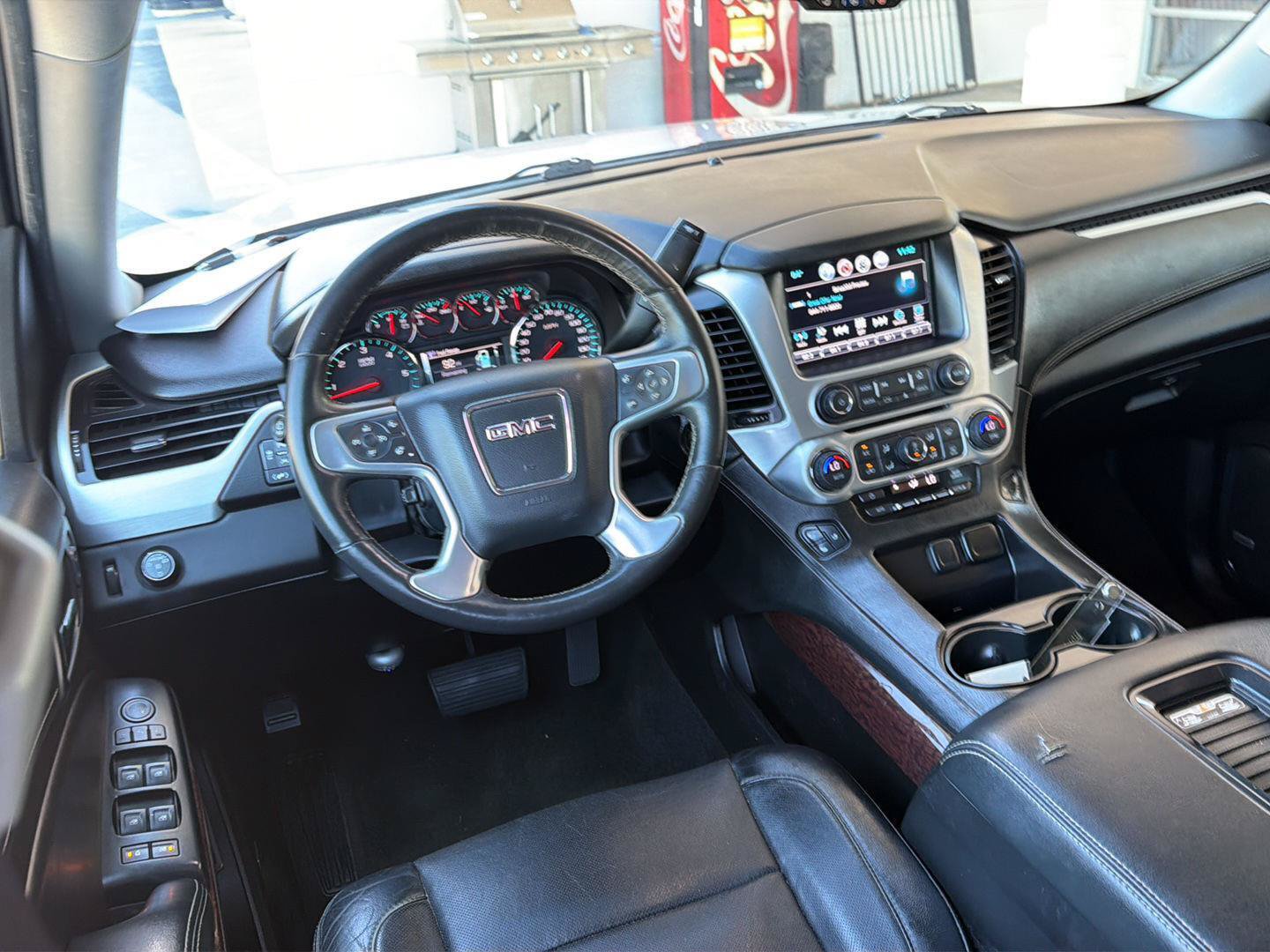 Used 2017 GMC Yukon SLT RWD image 21