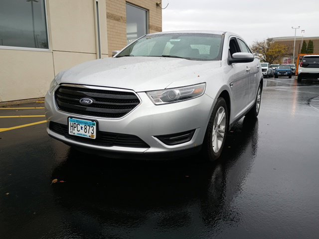 Used 2016 Ford Taurus SEL FWD image 5