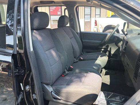 Used 2009 Nissan Titan SE RWD image 27