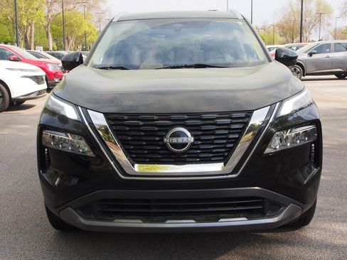 Used 2023 Nissan Rogue SL image 2