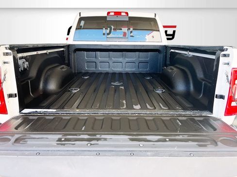 Used 2019 RAM 2500 Laramie AWD/4WD image 28
