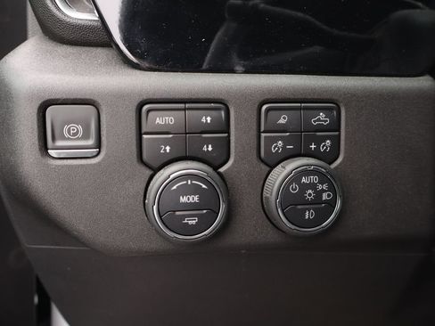 Used 2024 Chevrolet Silverado 3500 LTZ w/ LTZ Convenience Package AWD/4WD image 14