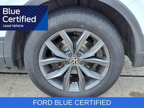 Used 2022 Volkswagen Tiguan SE AWD/4WD image 30