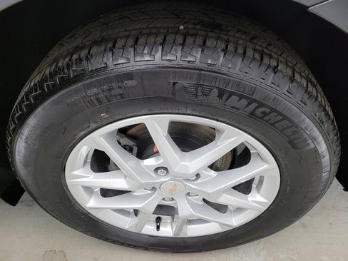 Used 2023 Chevrolet Equinox LT FWD image 31