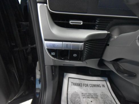 Used 2022 Hyundai Ioniq 5 SE image 7