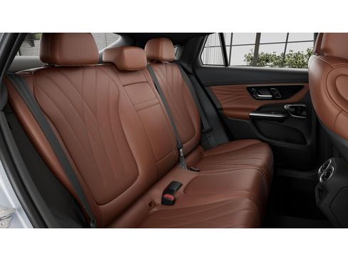 New 2025 Mercedes-Benz GLC 63 AMG S image 5