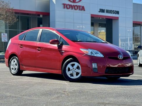 Used 2011 Toyota Prius Three image 2