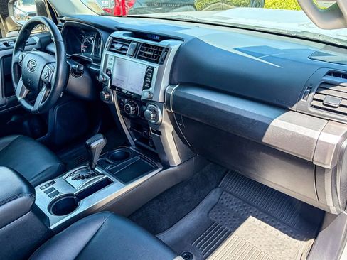 Used 2022 Toyota 4Runner TRD Sport w/ Technology Package RWD image 40