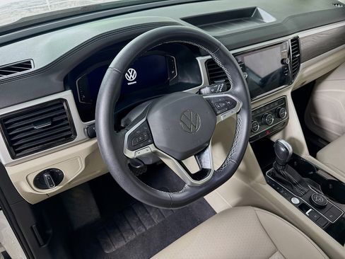Used 2023 Volkswagen Atlas SE AWD/4WD image 11