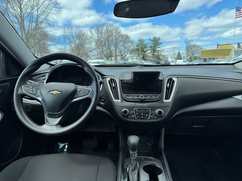 Used 2023 Chevrolet Malibu LT image 16