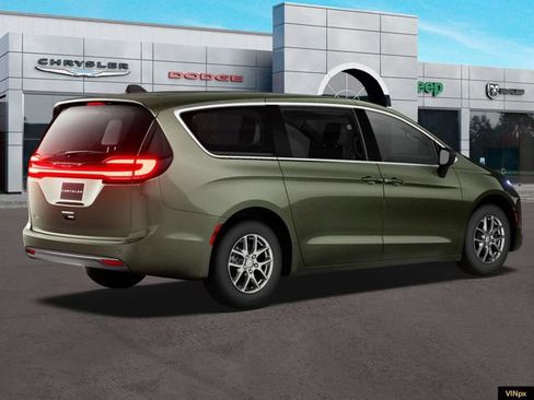 New 2027 Chrysler Pacifica Select FWD image 8