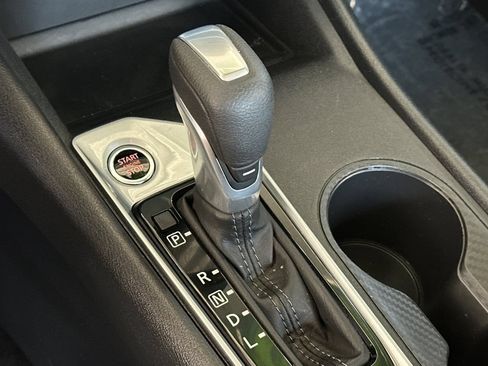 Used 2025 Nissan Altima 2.5 S FWD image 22