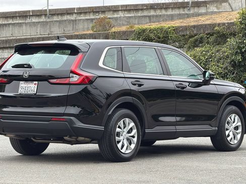 Certified 2023 Honda CR-V LX image 4