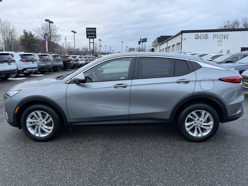 New 2026 Buick Envista Preferred image 2