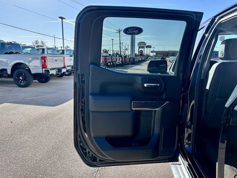 Used 2022 Chevrolet Silverado 1500 LTZ w/ LTZ Premium Package image 11