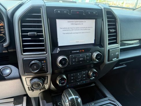 Used 2020 Ford F150 Raptor w/ Equipment Group 802A Luxury AWD/4WD image 11