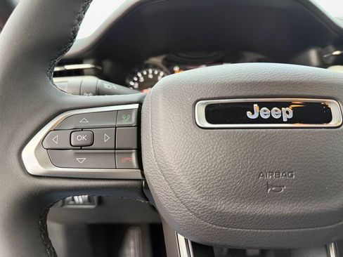 New 2026 Jeep Compass Limited image 25