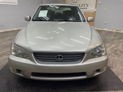 Used 2001 Lexus IS 300 image 2