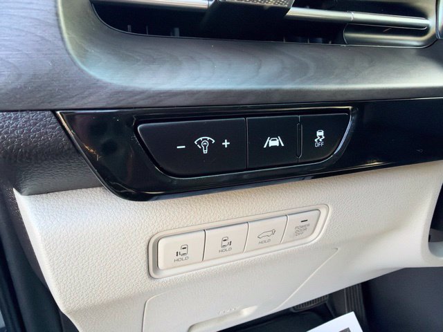 Used 2022 Kia Carnival EX FWD image 21