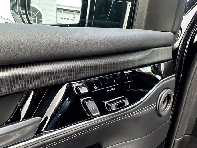 New 2026 Jeep Grand Wagoneer Summit AWD/4WD image 23