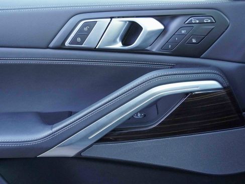 Used 2025 BMW X6 xDrive40i image 15