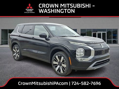 New 2026 Mitsubishi Outlander SE image 1