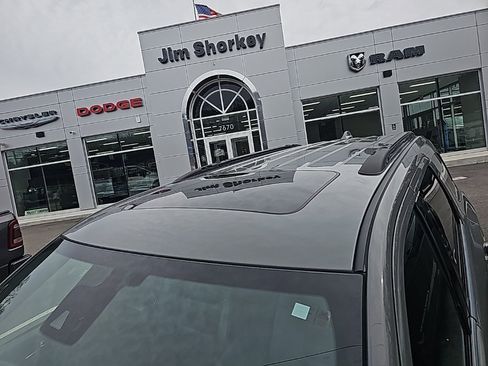 Used 2022 Dodge Durango GT image 5