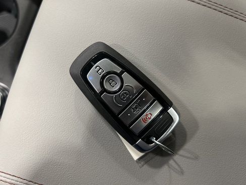 New 2026 Ford Explorer Active w/ Active Comfort Package image 21