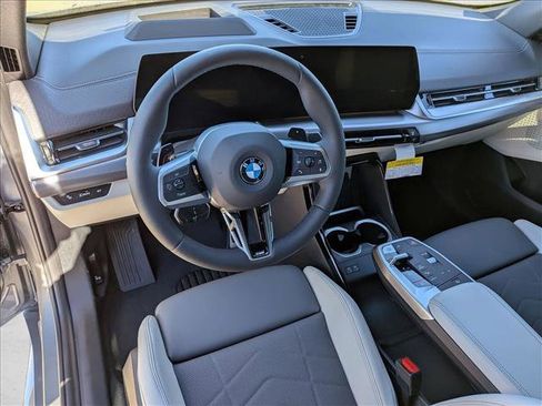 New 2026 BMW X2 xDrive28i w/ Technology Package image 3
