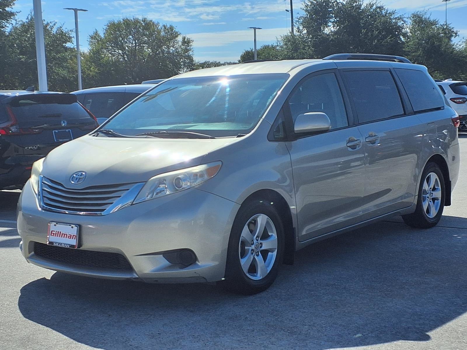 Used 2016 Toyota Sienna LE FWD image 21