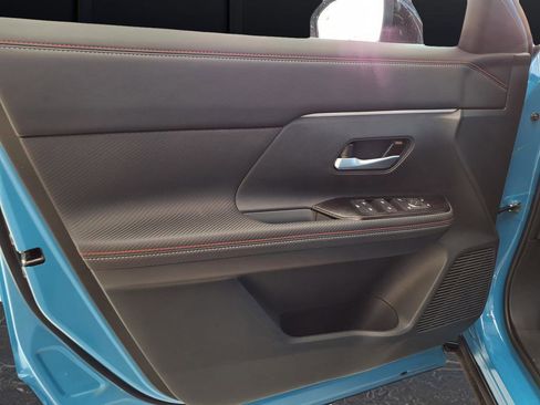 New 2026 Nissan Kicks SR AWD/4WD image 53