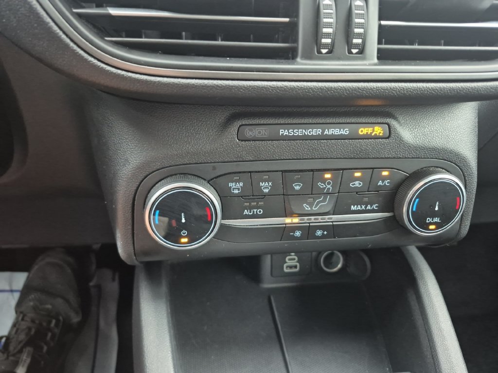 Used 2025 Ford Escape Active AWD/4WD image 22