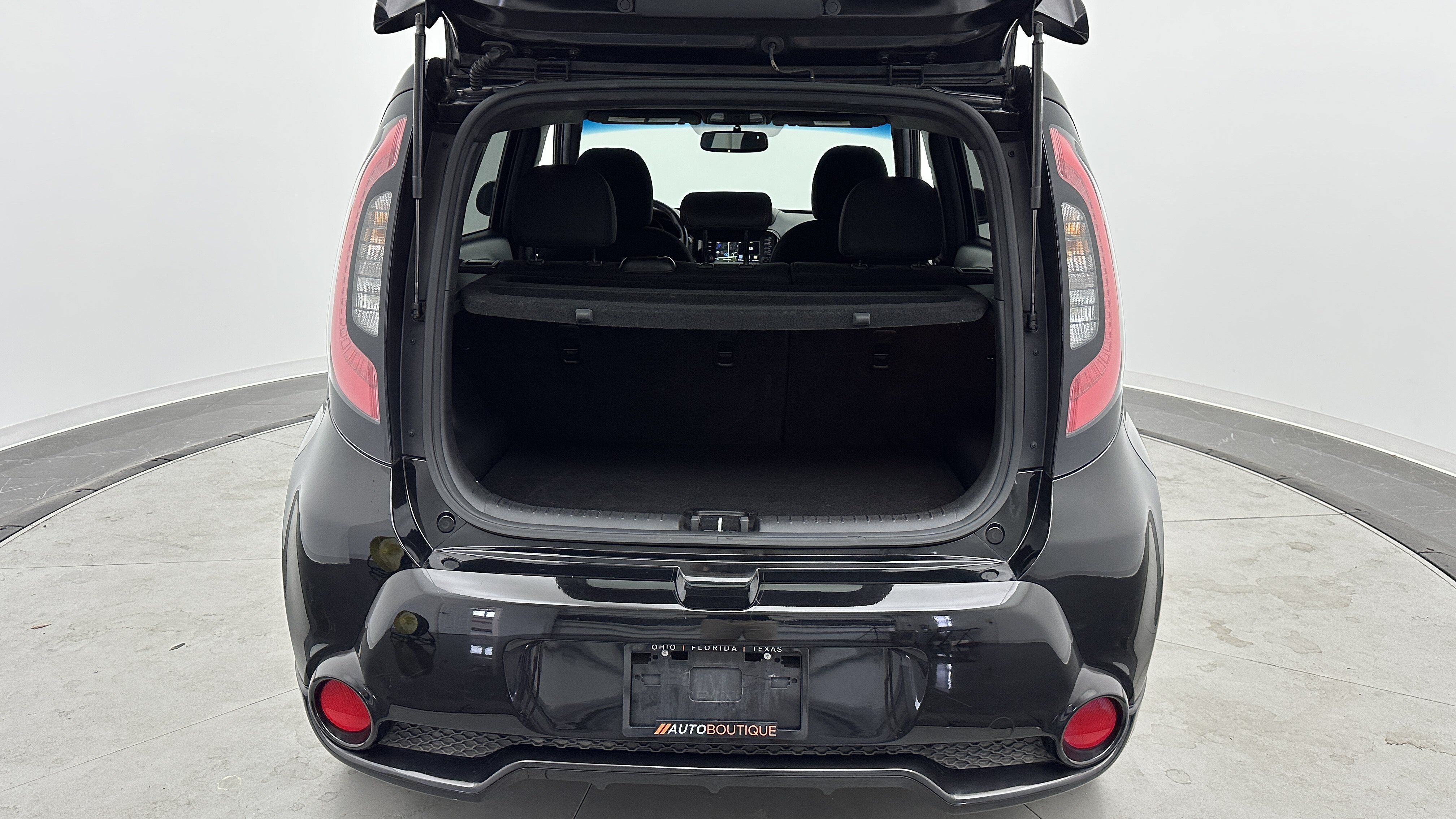 Used 2016 Kia Soul + w/ Tarmac Special Edition FWD image 28