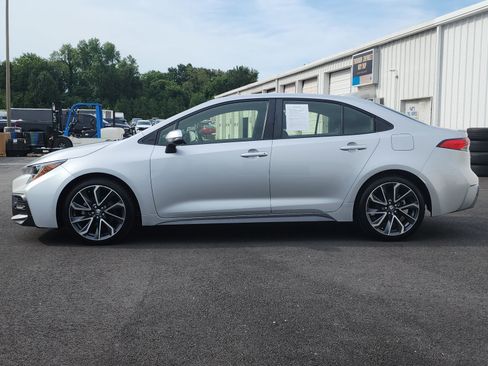 Used 2022 Toyota Corolla SE w/ Carpet Mat Package (TMS) FWD image 2