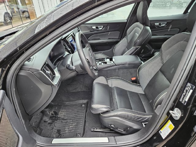 Used 2024 Volvo S60 T8 Ultimate w/ Climate Package AWD/4WD image 16